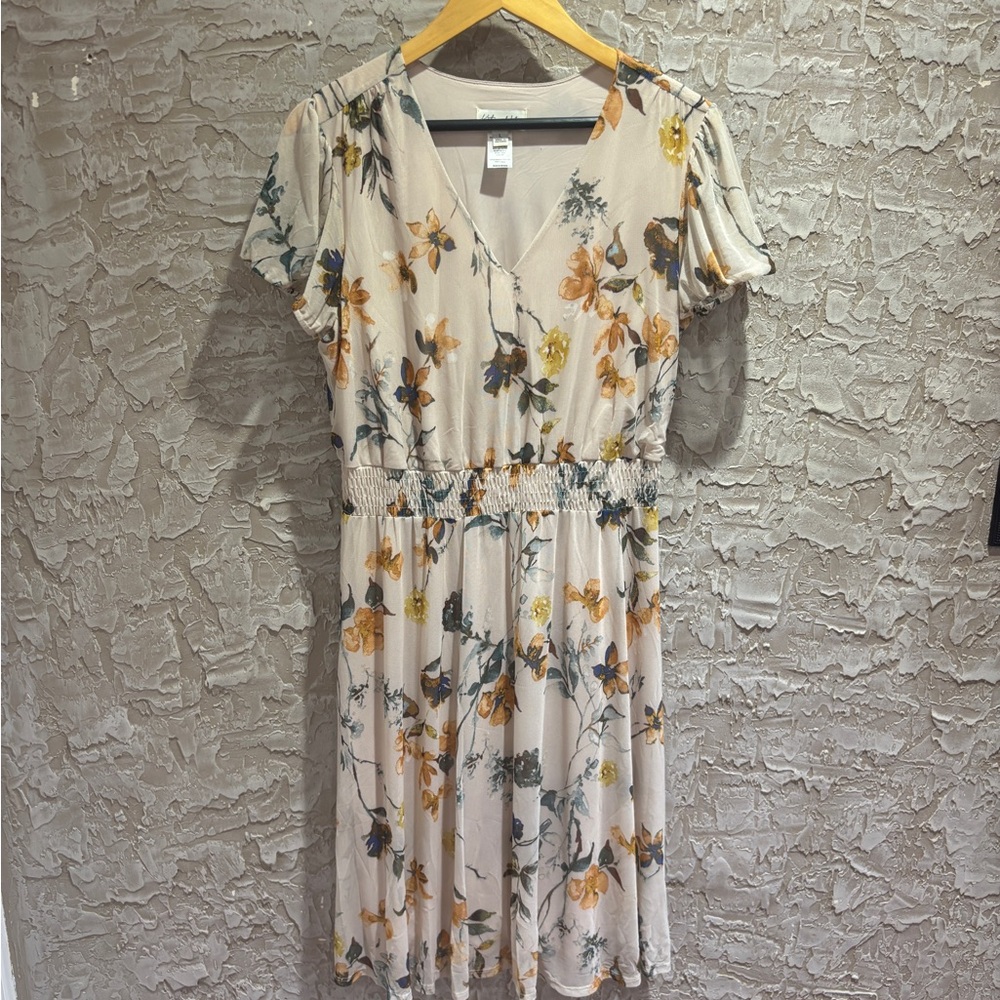 Elegant Floral V-Neck Midi Dress